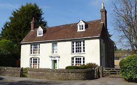 Stunning Apartment Opposite Cowdray Ruins In Heart Of Midhurst
